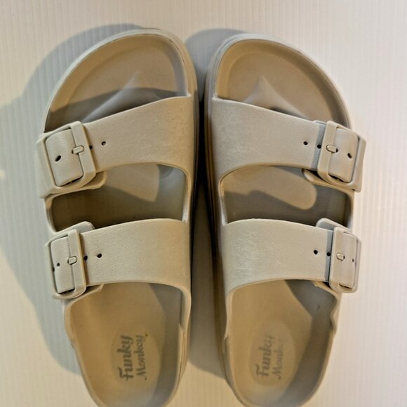 Funky Monkey Double Buckle Slides | Women’s 9 | Beige Comfort Sandals - Picture 4 of 15